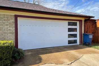 Modern-Doorlink-Flush-Stacked-Windows-White.-Euless-Tx_